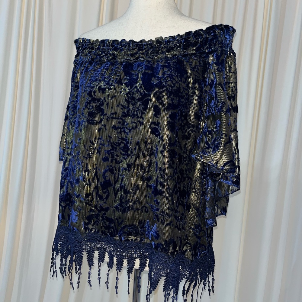 Elie Tahari Bohemian Off-Shoulder Burnout Velvet Top with Tassels Size L - Picture 3 of 5